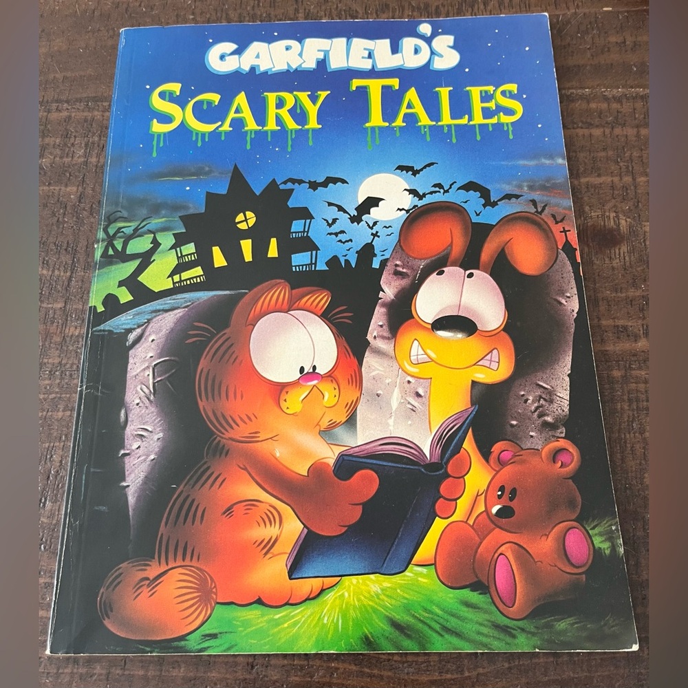 ❤️ 3 for $12 90s Garfield's Scary Tales Book